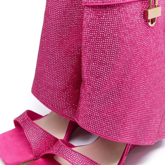 Blingy Boots - Picture 2 of 6